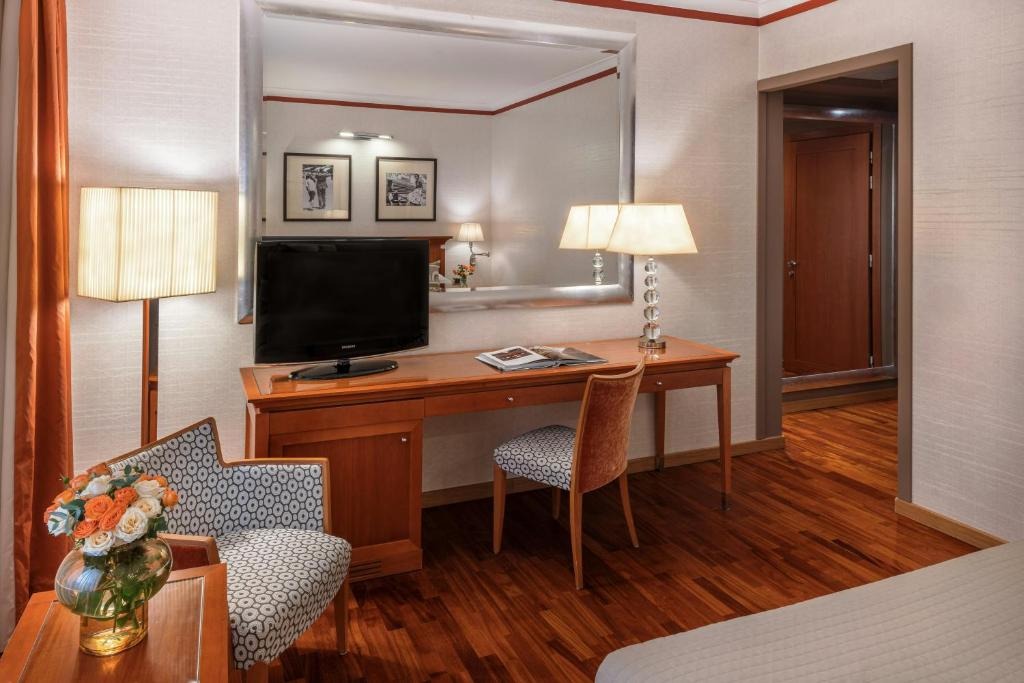 هتل استار هتلز متروپل